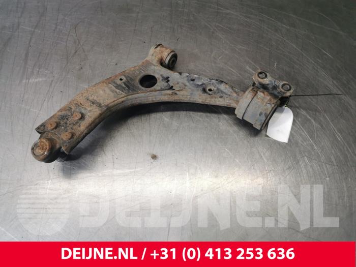 Front lower wishbone, right from a Volvo V50 (MW) 2.0 D 16V 2006