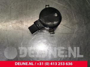 Używane Czujnik deszczu Volvo V60 II (ZW) 2.0 D3 16V Cena € 15,00 Procedura marży oferowane przez van Deijne Onderdelen Uden B.V.