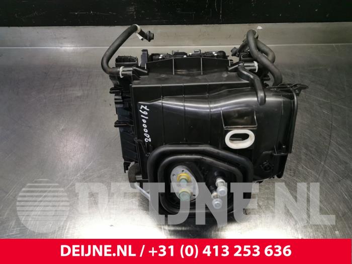 Cuerpo de calefactor de un Volvo V60 II (ZW) 2.0 D3 16V 2019