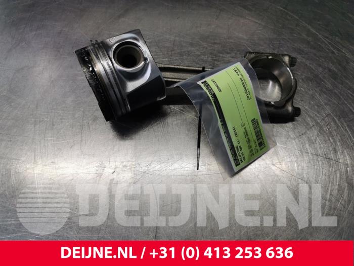 Gebrauchte Pleuelstange Volvo S60 II (FS) 2.0 D3 20V Preis € 50,00 Margenregelung angeboten von van Deijne Onderdelen Uden B.V.