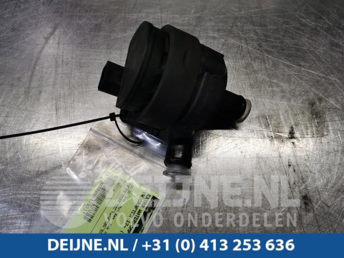 Begagnade Extra vattenpump Volkswagen Crafter 2.0 TDI Pris € 8,47 Inklusive moms erbjuds av van Deijne Onderdelen Uden B.V.