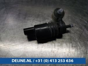Usados Bomba de limpiaparabrisas delante Audi A3 Sportback (8VA/8VF) 1.4 TFSI 16V e-tron Precio € 3,50 Norma de margen ofrecido por van Deijne Onderdelen Uden B.V.
