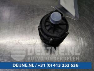 Used Additional water pump Audi A3 Sportback (8VA/8VF) 1.4 TFSI 16V e-tron Price € 15,00 Margin scheme offered by van Deijne Onderdelen Uden B.V.