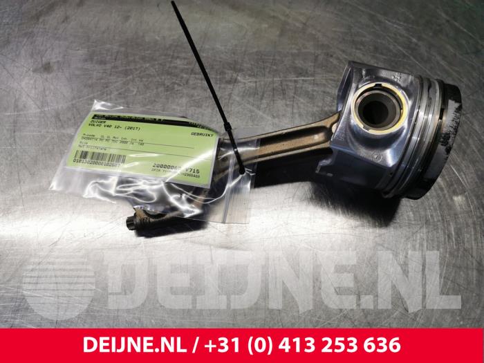 Used Piston Volvo V40 (MV) 2.0 D4 16V Price € 75,00 Margin scheme offered by van Deijne Onderdelen Uden B.V.