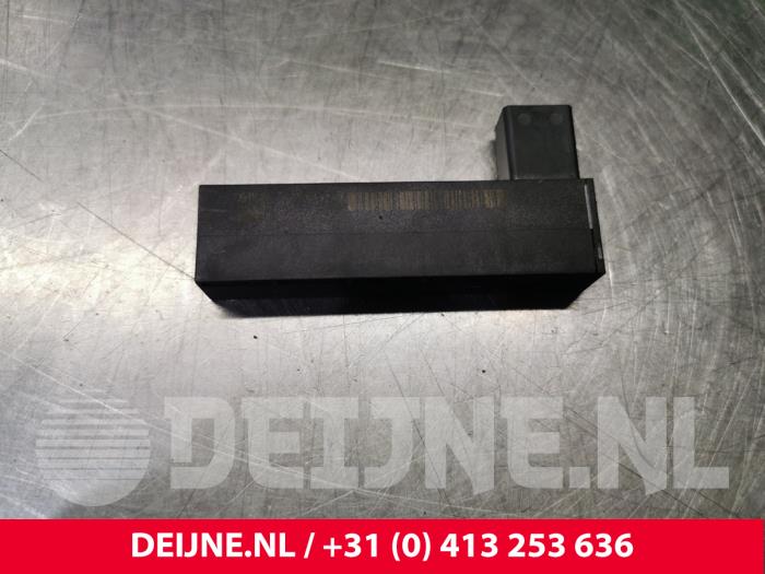 Używane Keyless Entry-Antena Volvo V60 II (ZW) 2.0 D3 16V Cena € 10,00 Procedura marży oferowane przez van Deijne Onderdelen Uden B.V.