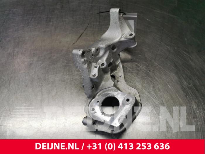 Diesel Pump Bracket Volvo V40 2.0 D4 16v - 31401103 Volvo