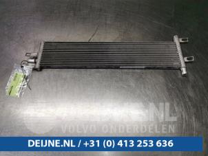 Usagé Radiateur d'eau Mercedes E (W212) E-300 BlueTec Hybrid V6 24V Prix € 50,00 Règlement à la marge proposé par van Deijne Onderdelen Uden B.V.