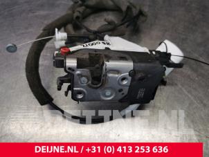 Used Sliding door lock mechanism, left Citroen Berlingo Multispace 1.6 Hdi 16V 75 Price € 48,40 Inclusive VAT offered by van Deijne Onderdelen Uden B.V.