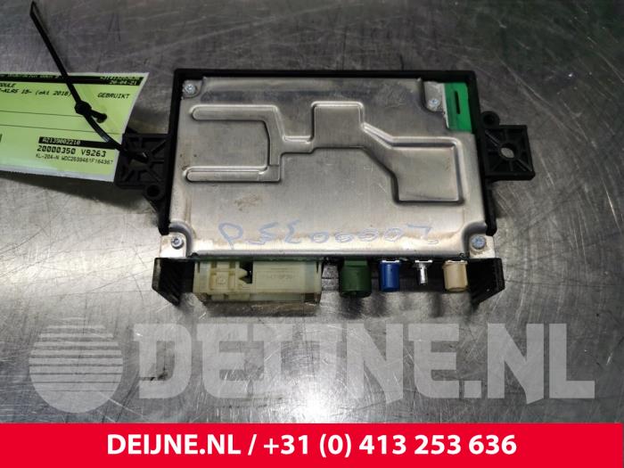 Begagnade Telefonmodul Mercedes GLC (X253) 2.0 260 16V 4-Matic Pris € 50,00 Marginaltabell erbjuds av van Deijne Onderdelen Uden B.V.