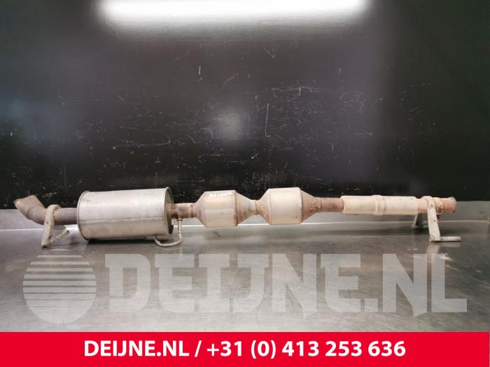 Używane Katalizator Volkswagen Crafter 2.5 TDI 30/35/50 Cena € 302,50 Z VAT oferowane przez van Deijne Onderdelen Uden B.V.