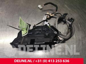 Gebrauchte Türschlossmechanik 4-türig links vorne Volkswagen ID.3 (E11) 1st, Pro Preis € 60,50 Mit Mehrwertsteuer angeboten von van Deijne Onderdelen Uden B.V.