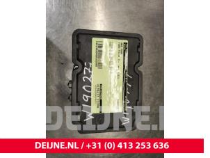 Used ABS pump Ford Focus 3 1.6 Ti-VCT 16V 125 Price € 70,00 Margin scheme offered by van Deijne Onderdelen Uden B.V.