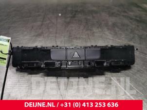 Used Panic lighting switch Mercedes Vito (447.6) 1.6 111 CDI 16V Price € 30,25 Inclusive VAT offered by van Deijne Onderdelen Uden B.V.