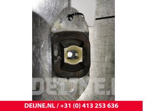 Used Engine mount Mercedes Vito (447.6) 1.6 111 CDI 16V Price on request offered by van Deijne Onderdelen Uden B.V.