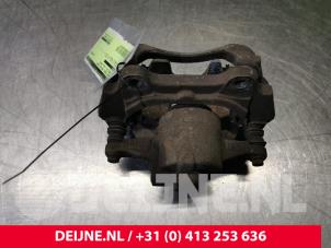 Gebrauchte Bremszange rechts vorne Fiat Doblo Cargo (263) 1.3 D Multijet Preis € 24,20 Mit Mehrwertsteuer angeboten von van Deijne Onderdelen Uden B.V.