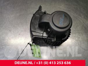 Usados Motor de ventilador de calefactor Volkswagen Transporter T5 2.0 BiTDI DRF Precio € 30,25 IVA incluido ofrecido por van Deijne Onderdelen Uden B.V.