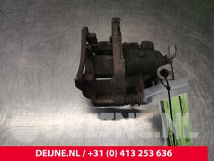 Used Rear brake calliper, right Volkswagen Transporter T5 2.0 BiTDI DRF Price on request offered by van Deijne Onderdelen Uden B.V.