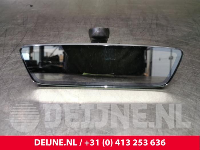 Używane Lusterko wewnetrzne Tesla Model 3 Long Range AWD 75 kWh Cena € 36,30 Z VAT oferowane przez van Deijne Onderdelen Uden B.V.