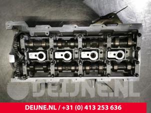 Używane Glowica cylindra Mercedes Vito Cena € 484,00 Z VAT oferowane przez van Deijne Onderdelen Uden B.V.