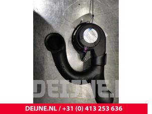 Usados Motor de ventilador de calefactor Mercedes GLE (W166) 250d 2.0 Precio € 30,00 Norma de margen ofrecido por van Deijne Onderdelen Uden B.V.