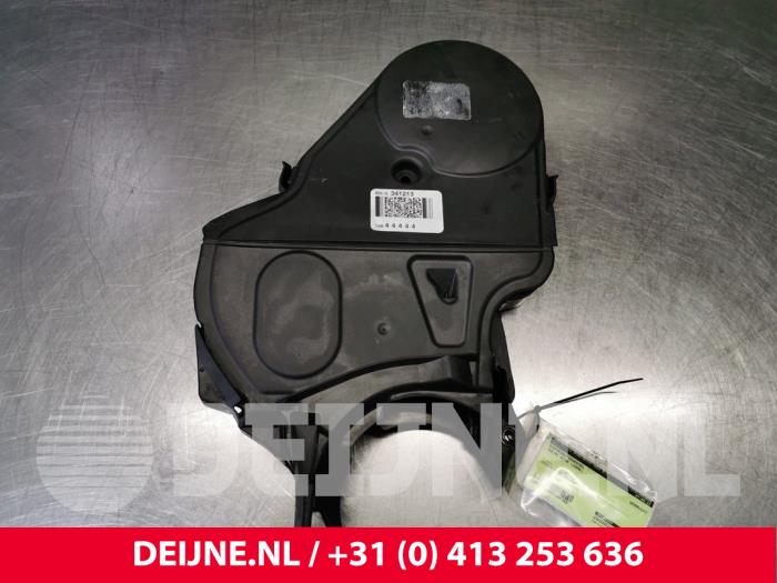 Usagé Couvercle de distribution Volvo XC70 (SZ) XC70 2.4 D5 20V Prix € 15,00 Règlement à la marge proposé par van Deijne Onderdelen Uden B.V.