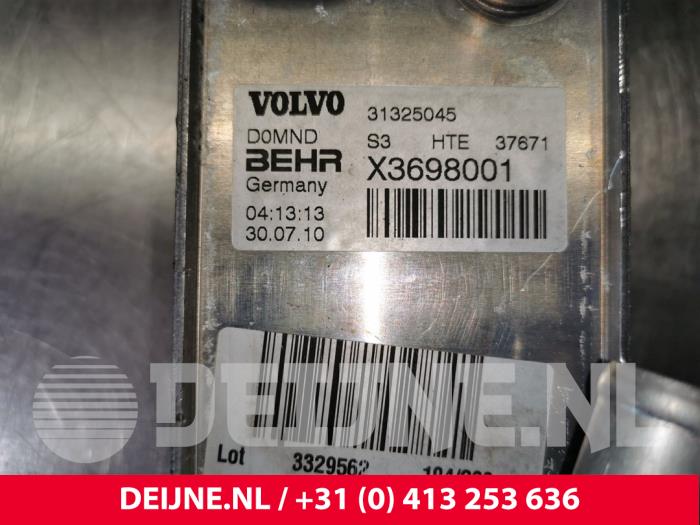 Refroidisseur d'huile d'un Volvo XC60 I (DZ)  2011
