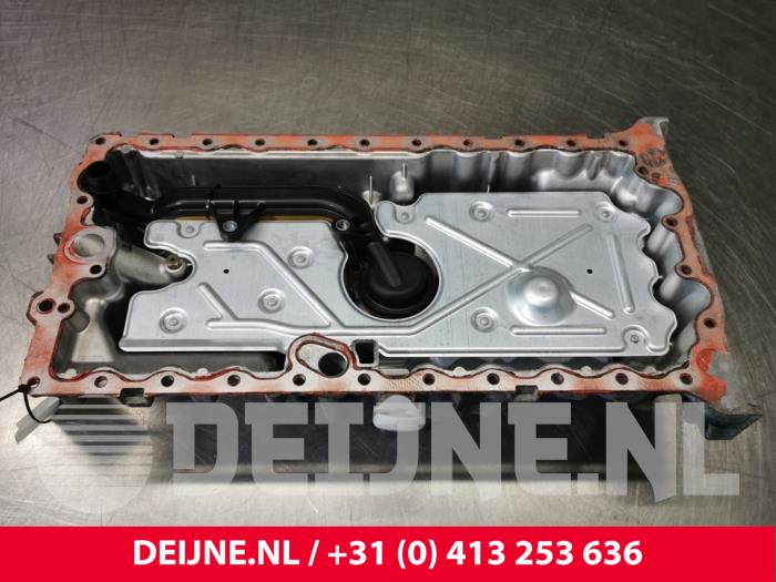 Begagnade Oljetråg Volvo XC60 I (DZ) 2.0 DRIVe 20V Pris € 90,00 Marginaltabell erbjuds av van Deijne Onderdelen Uden B.V.
