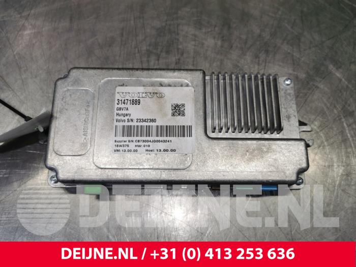 Używane Modul kamery Volvo V90 II (PW) 2.0 D4 16V Cena € 200,00 Procedura marży oferowane przez van Deijne Onderdelen Uden B.V.
