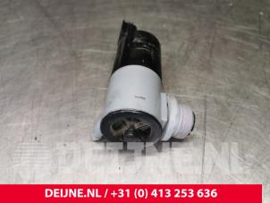 Used Windscreen washer pump Volvo V90 II (PW) 2.0 D4 16V Price on request offered by van Deijne Onderdelen Uden B.V.