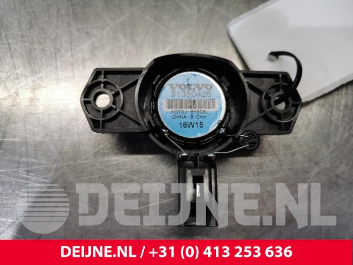 Begagnade Diskanthögtalare Volvo V90 II (PW) 2.0 D4 16V Pris € 40,00 Marginaltabell erbjuds av van Deijne Onderdelen Uden B.V.