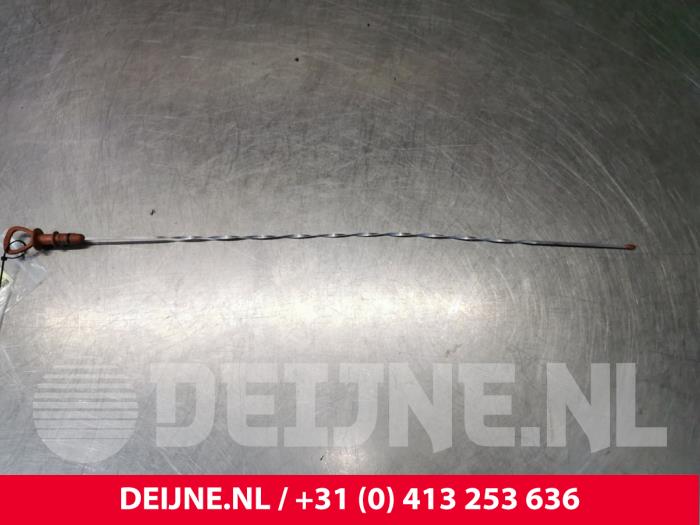 Gebrauchte Ölmessstab Mercedes Vito (447.6) 1.6 109 CDI 16V Preis € 12,10 Mit Mehrwertsteuer angeboten von van Deijne Onderdelen Uden B.V.