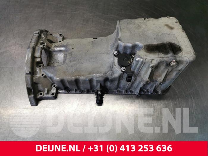 Sump from a Mercedes Vito 2006