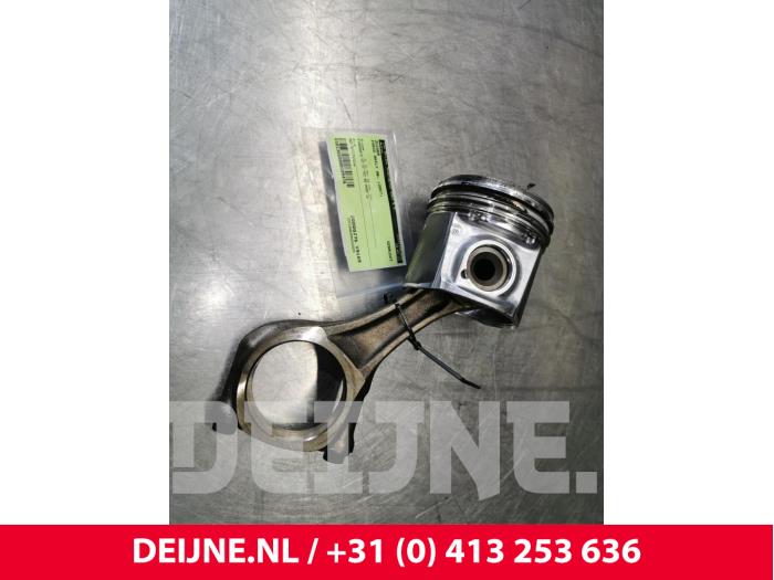 Usados Pistón Iveco New Daily IV 35C12V, 35C12V/P, 35S12V, 35S12V/P Precio € 121,00 IVA incluido ofrecido por van Deijne Onderdelen Uden B.V.