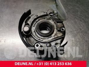 Used Oil pump Volvo XC70 (BZ) 2.4 D5 20V 205 AWD Price € 50,00 Margin scheme offered by van Deijne Onderdelen Uden B.V.
