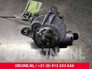 Used Vacuum pump (diesel) Volvo XC70 (BZ) 2.4 D5 20V 205 AWD Price € 50,00 Margin scheme offered by van Deijne Onderdelen Uden B.V.