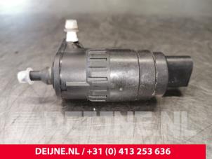 Used Windscreen washer pump Volkswagen ID.3 (E11) 1st, Pro Price € 30,25 Inclusive VAT offered by van Deijne Onderdelen Uden B.V.