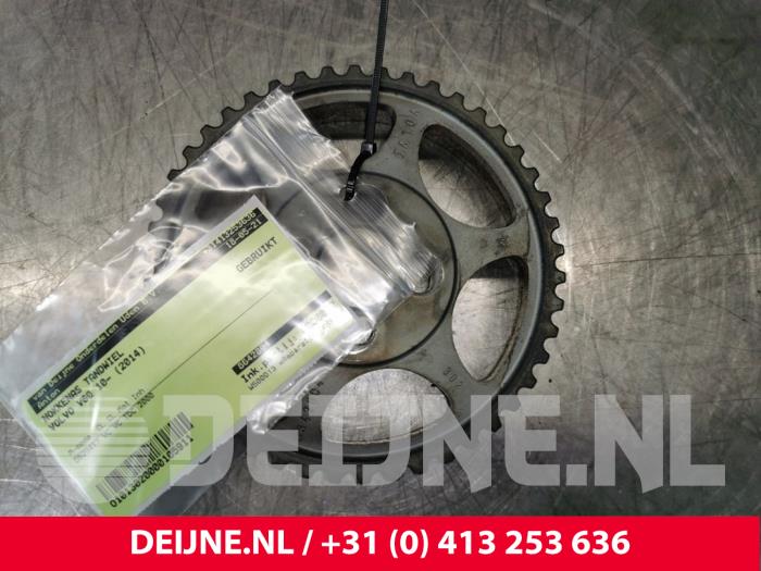 Begagnade Kamaxeldrev Volvo V60 Pris € 30,25 Inklusive moms erbjuds av van Deijne Onderdelen Uden B.V.