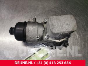 Usagé Boîtier filtre à huile Ford Fiesta Prix € 60,50 Prix TTC proposé par van Deijne Onderdelen Uden B.V.