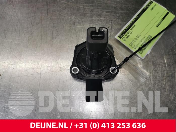 Begagnade Oljenivåsensor Volkswagen Caddy III (2KA,2KH,2CA,2CH) 1.6 TDI 16V Pris € 24,20 Inklusive moms erbjuds av van Deijne Onderdelen Uden B.V.