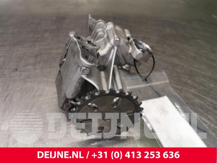Gebrauchte Ölpumpe Opel Vivaro B 1.6 CDTI 95 Euro 6 Preis € 66,55 Mit Mehrwertsteuer angeboten von van Deijne Onderdelen Uden B.V.