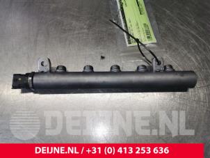 Used Fuel injector nozzle Opel Vivaro B 1.6 CDTI 95 Euro 6 Price € 151,25 Inclusive VAT offered by van Deijne Onderdelen Uden B.V.