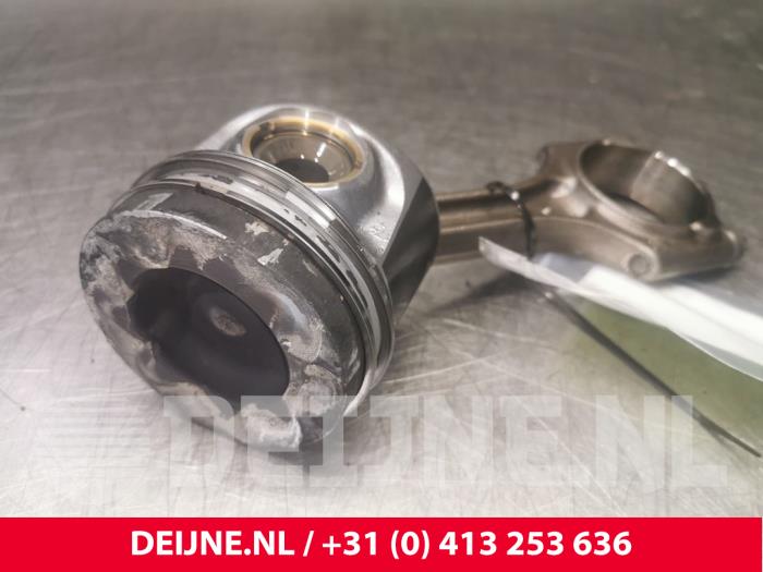 Used Piston Volvo V90 II (PW) 2.0 D4 16V Price € 125,00 Margin scheme offered by van Deijne Onderdelen Uden B.V.