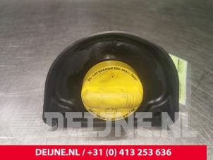Gebrauchte Öl Füllrohr Renault Master IV (JV) 2.3 dCi 16V 145 Preis auf Anfrage angeboten von van Deijne Onderdelen Uden B.V.