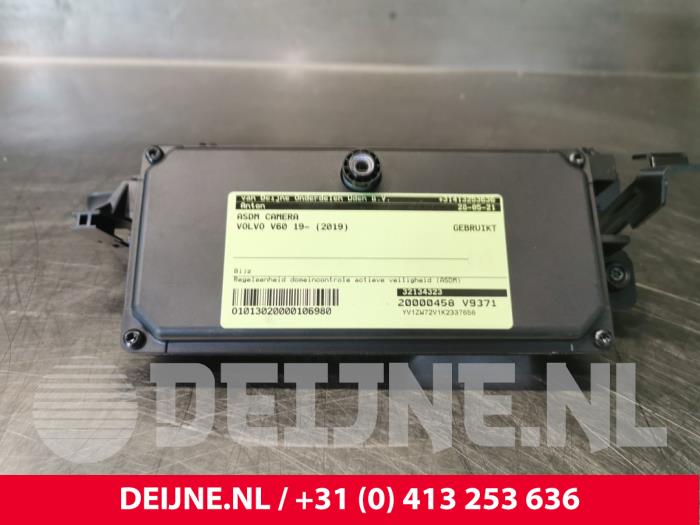 Używane Kamera ADSM Volvo V60 II (ZW) 2.0 D3 16V Cena € 170,00 Procedura marży oferowane przez van Deijne Onderdelen Uden B.V.