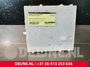 Module électronique central d'un Volvo V60 II (ZW) 2.0 D3 16V 2019
