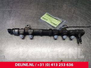 Used Fuel injector nozzle Fiat Doblo Cargo (263) 1.3 D Multijet Price on request offered by van Deijne Onderdelen Uden B.V.