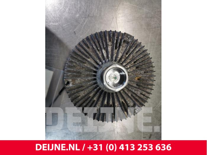 Viscous cooling fan from a Renault Master IV (MA/MB/MC/MD/MH/MF/MG/MH) 2.3 dCi 16V 2011