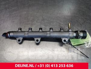 Used Fuel injector nozzle Renault Trafic New (FL) 2.0 dCi 16V 115 Price € 54,45 Inclusive VAT offered by van Deijne Onderdelen Uden B.V.