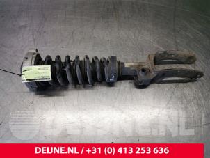 Used Front shock absorber rod, right Porsche Cayenne (9PA) 4.5 S V8 32V Price € 125,00 Margin scheme offered by van Deijne Onderdelen Uden B.V.