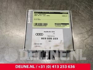 Usagé Amplificateur radio Audi A4 (B6) 1.9 TDI PDE 130 Prix € 25,00 Règlement à la marge proposé par van Deijne Onderdelen Uden B.V.
